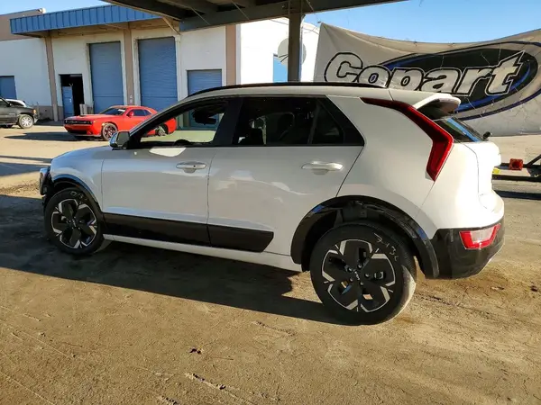 KNDCR3L19R5122302 2024 KIA NIRO - Image 2