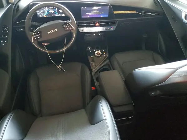KNDCR3L19R5125443 2024 KIA NIRO - Image 8