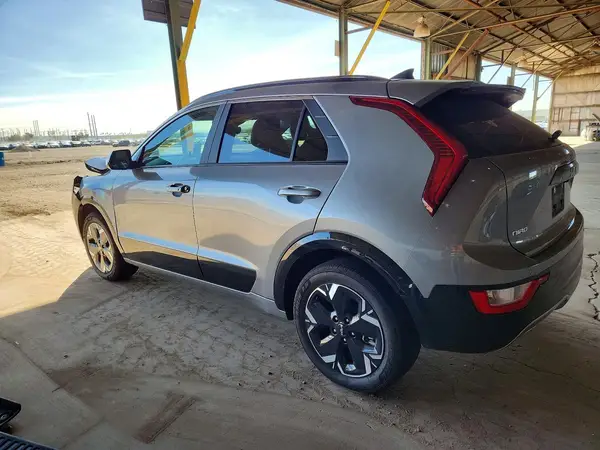 KNDCR3L19R5125488 2024 KIA NIRO - Image 2