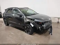 KNDCR3L19S5138845 2025 KIA NIRO