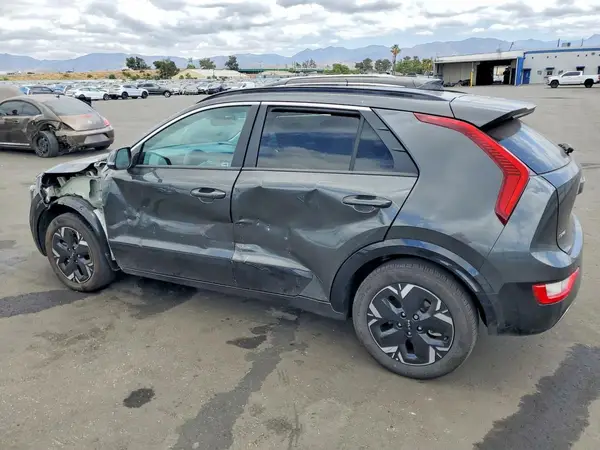 KNDCR3L19S5142992 2025 KIA NIRO - Image 2
