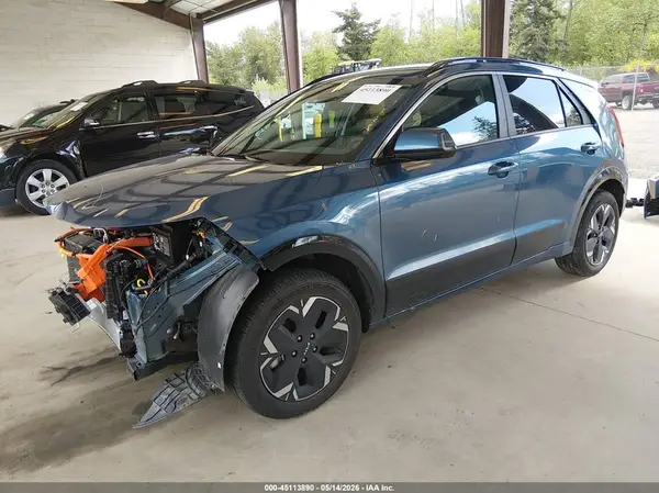 KNDCR3L19S5143429 2025 KIA NIRO - Image 2