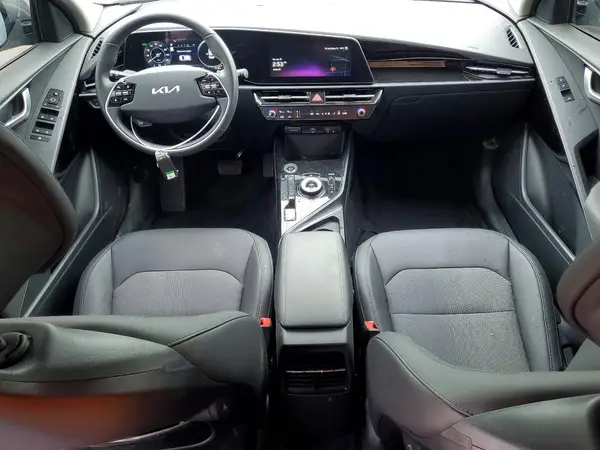 KNDCR3L19S5144838 2025 KIA NIRO - Image 8