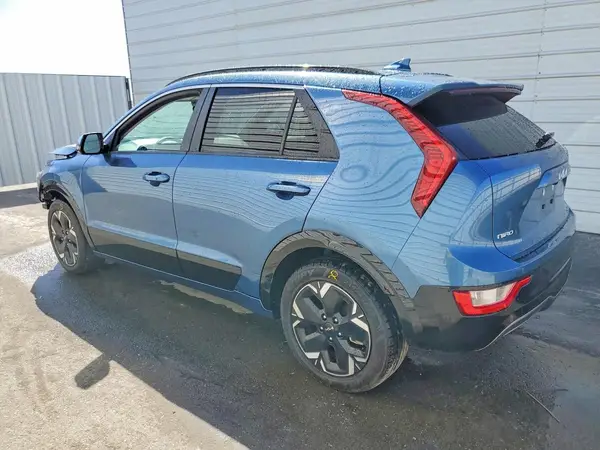 KNDCR3L1XP5021380 2023 KIA NIRO - Image 2