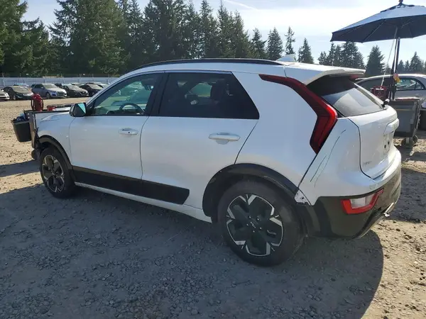 KNDCR3L1XP5025011 2023 KIA NIRO - Image 2