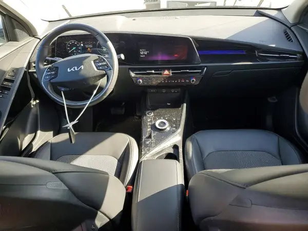 KNDCR3L1XP5025011 2023 KIA NIRO - Image 8