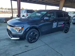 KNDCR3L1XP5028474 2023 KIA NIRO