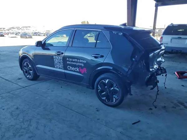 KNDCR3L1XP5028474 2023 KIA NIRO - Image 2