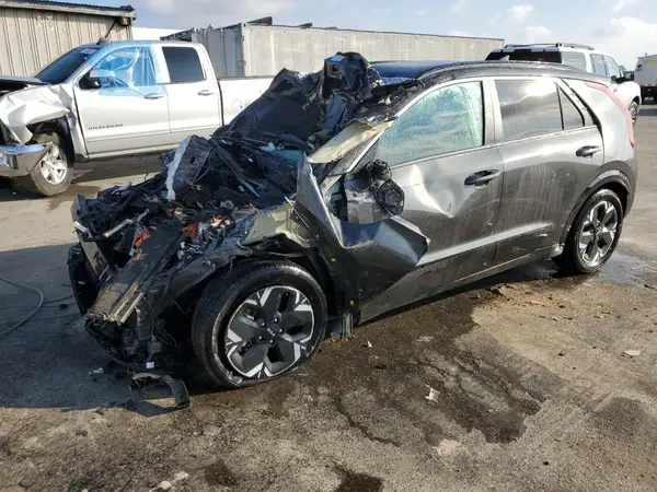 KNDCR3L1XP5029768 2023 KIA NIRO - Image 1