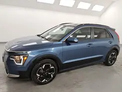 KNDCR3L1XP5036557 2023 KIA NIRO