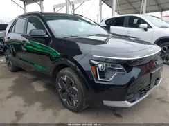 KNDCR3L1XP5038308 2023 KIA NIRO