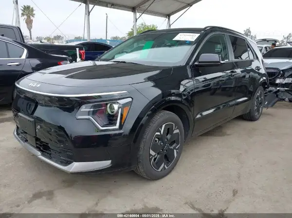 KNDCR3L1XP5038308 2023 KIA NIRO - Image 2