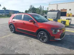 KNDCR3L1XP5045551 2023 KIA NIRO