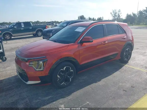 KNDCR3L1XP5045551 2023 KIA NIRO - Image 2