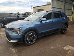 KNDCR3L1XP5045825 2023 KIA NIRO