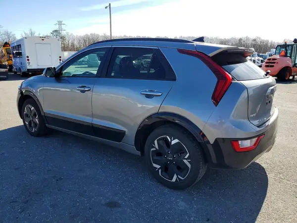 KNDCR3L1XP5045999 2023 KIA NIRO - Image 2
