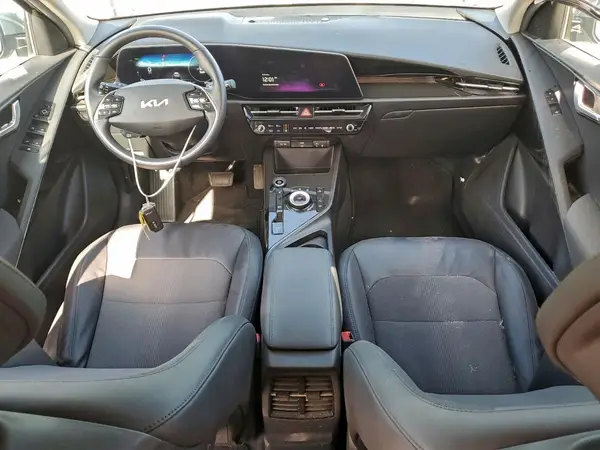 KNDCR3L1XP5046313 2023 KIA NIRO - Image 8