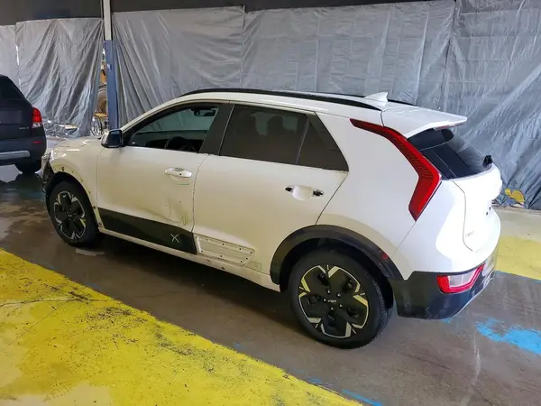 KNDCR3L1XP5049101 2023 KIA NIRO - Image 2