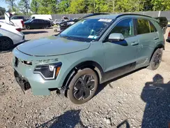 KNDCR3L1XP5050328 2023 KIA NIRO