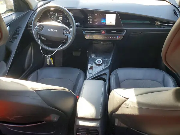 KNDCR3L1XP5050328 2023 KIA NIRO - Image 8
