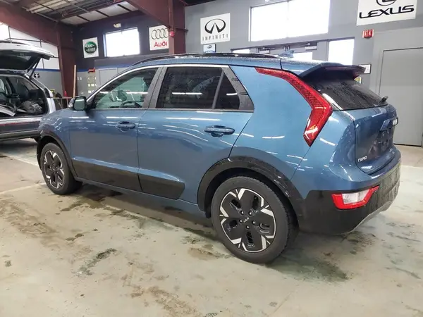 KNDCR3L1XP5053889 2023 KIA NIRO - Image 2
