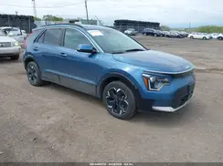 KNDCR3L1XP5054766 2023 KIA NIRO
