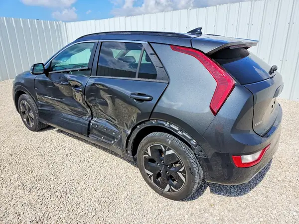 KNDCR3L1XP5056680 2023 KIA NIRO - Image 2