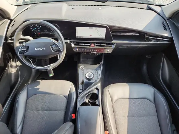 KNDCR3L1XP5056680 2023 KIA NIRO - Image 8