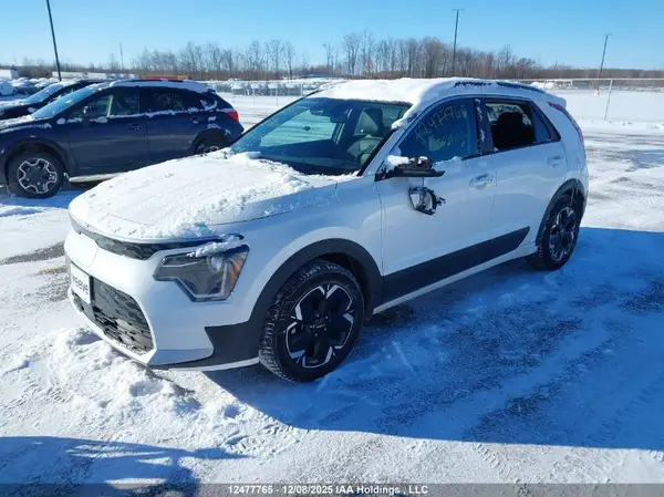 KNDCR3L1XP5064665 2023 KIA NIRO - Image 2