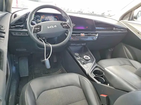 KNDCR3L1XP5067680 2023 KIA NIRO - Image 8