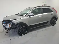 KNDCR3L1XP5071065 2023 KIA NIRO