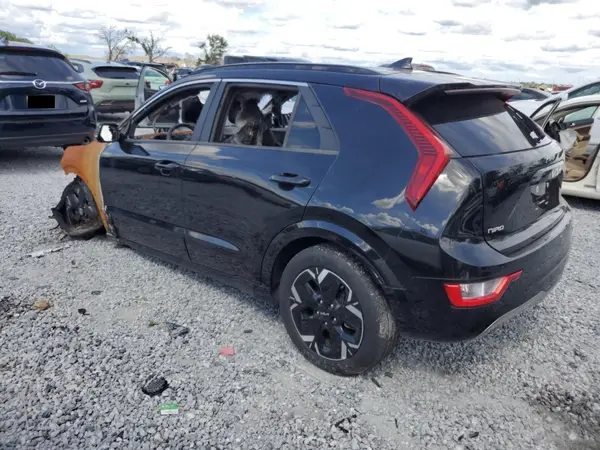 KNDCR3L1XP5071101 2023 KIA NIRO - Image 2