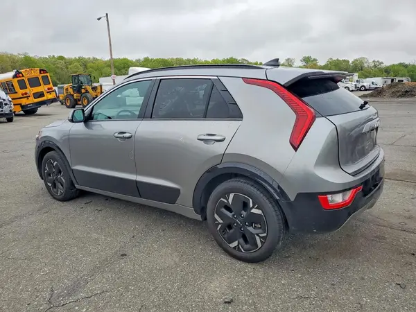 KNDCR3L1XP5072670 2023 KIA NIRO - Image 2