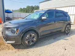 KNDCR3L1XP5072801 2023 KIA NIRO
