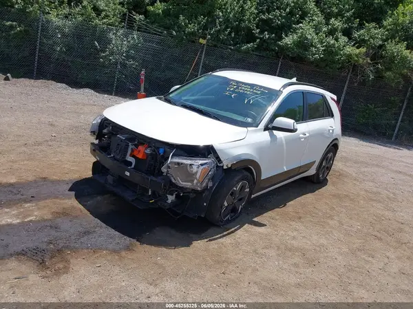 KNDCR3L1XR5091951 2024 KIA NIRO - Image 2