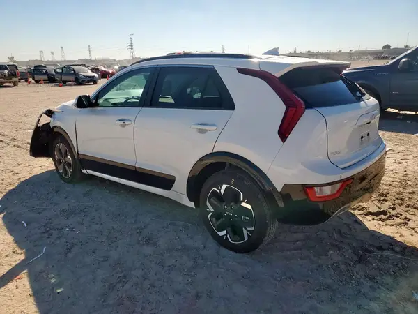 KNDCR3L1XR5105587 2024 KIA NIRO - Image 2