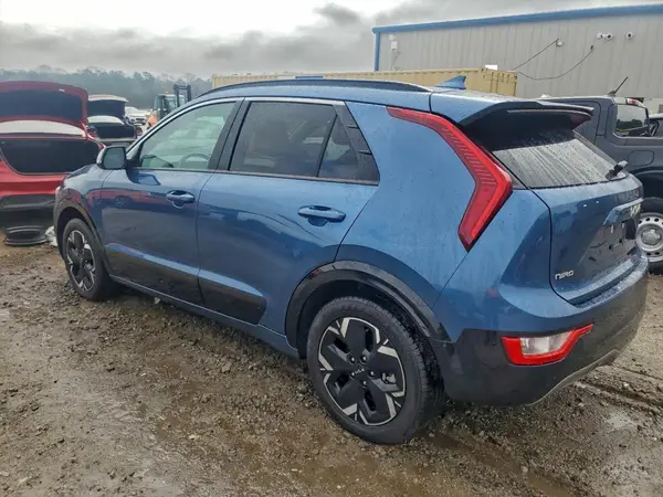 KNDCR3L1XR5105976 2024 KIA NIRO - Image 2
