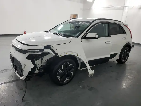 KNDCR3L1XR5112359 2024 KIA NIRO - Image 1