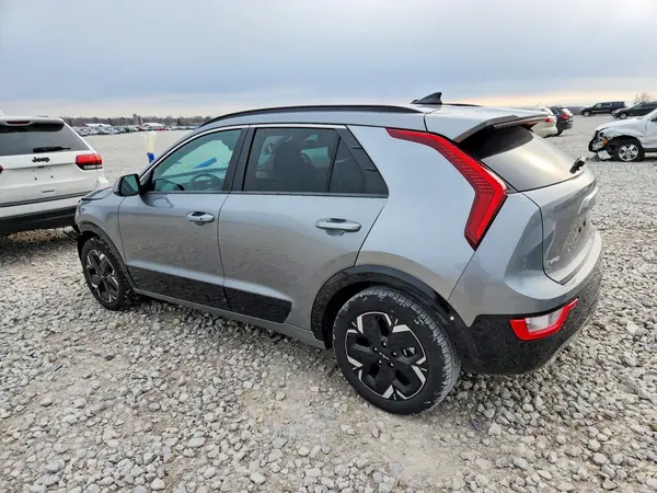 KNDCR3L1XR5128318 2024 KIA NIRO - Image 2