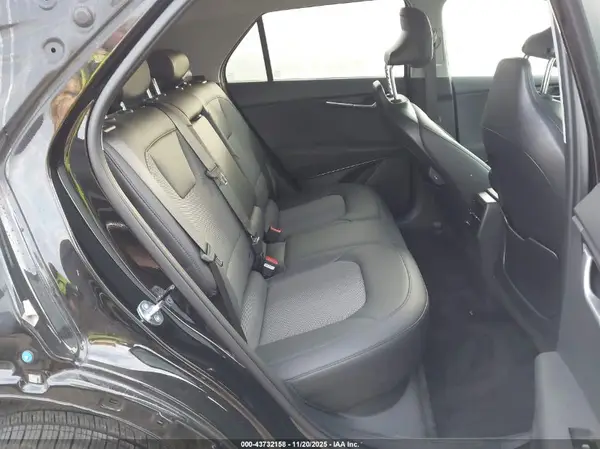 KNDCR3L1XS5140975 2025 KIA NIRO - Image 8
