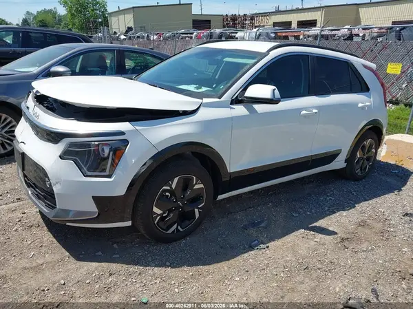 KNDCR3L1XS5141611 2025 KIA NIRO - Image 2