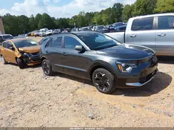 KNDCR3L1XS5145223 2025 KIA NIRO