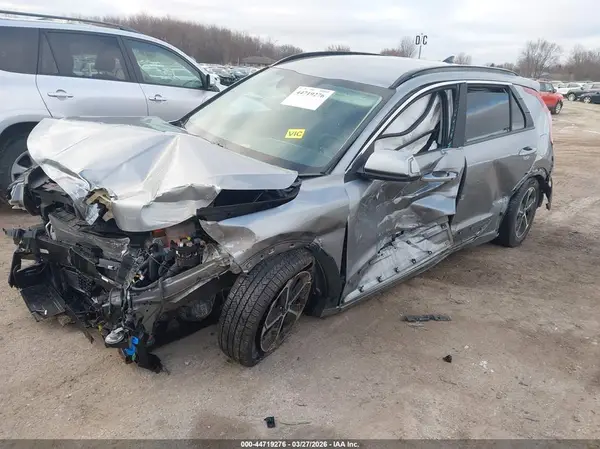 KNDCR3LE0P5036358 2023 KIA NIRO - Image 2