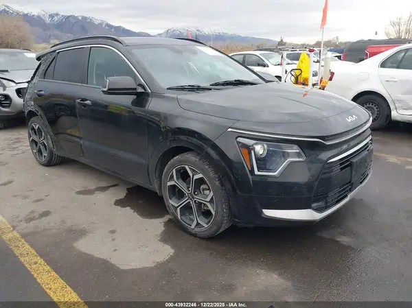 KNDCR3LE0P5036716 2023 KIA NIRO - Image 1