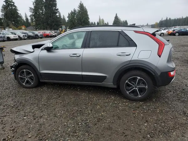 KNDCR3LE0P5052172 2023 KIA NIRO - Image 2