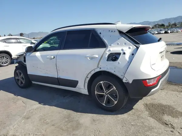 KNDCR3LE0P5053631 2023 KIA NIRO - Image 2
