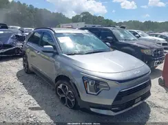 KNDCR3LE0P5058683 2023 KIA NIRO