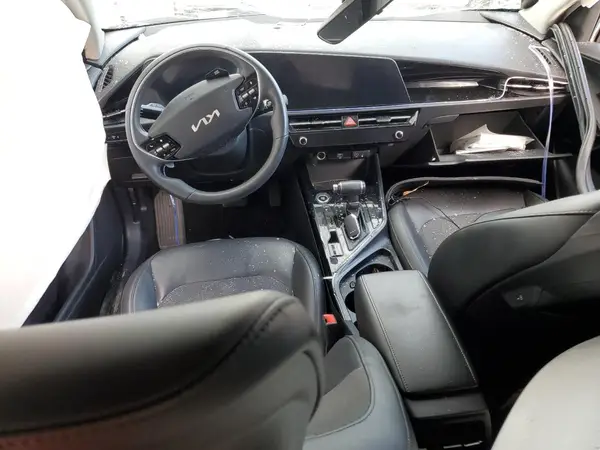 KNDCR3LE0P5063527 2023 KIA NIRO - Image 8