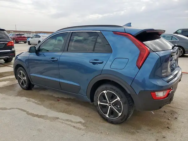 KNDCR3LE0P5091974 2023 KIA NIRO - Image 2