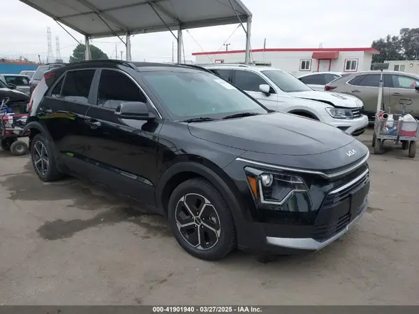 KNDCR3LE0P5108224 2023 KIA NIRO - Image 1